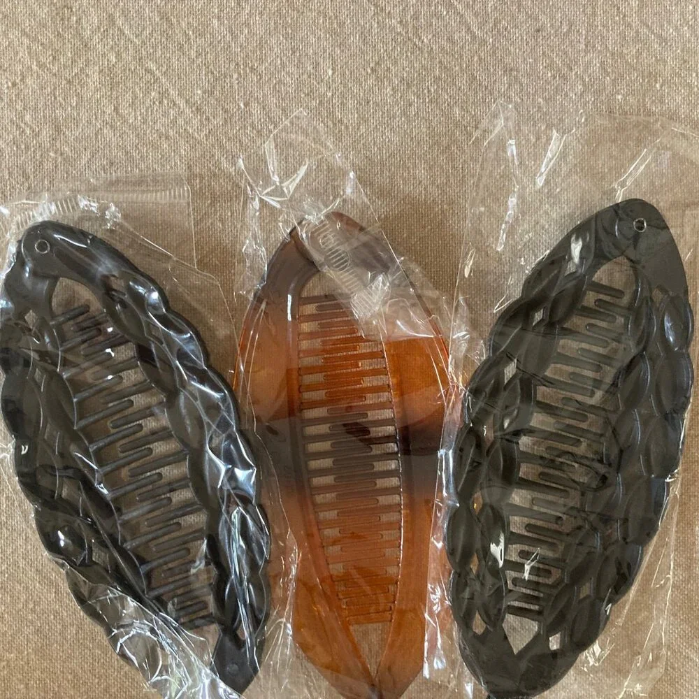 3 Banana Hair Clips